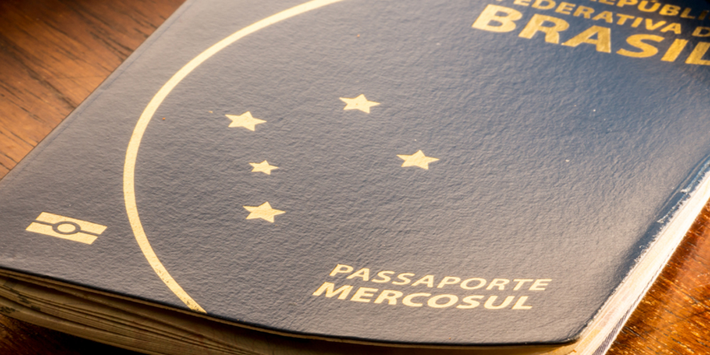 Novo modelo de passaporte brasileiro